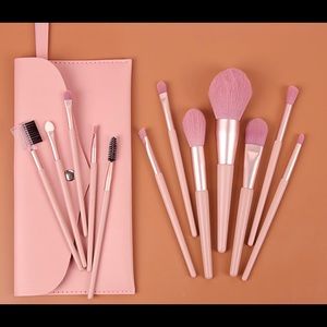 12 Piece Makeup Brushes with Bag
